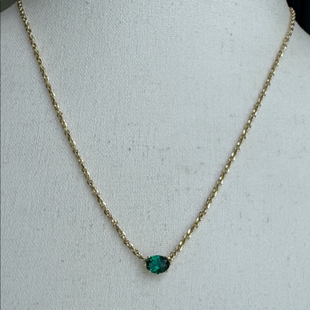 Kendra Scott Gold Chain Necklace with Green Gemstone Pendant - NWOT - Picture 4 of 6